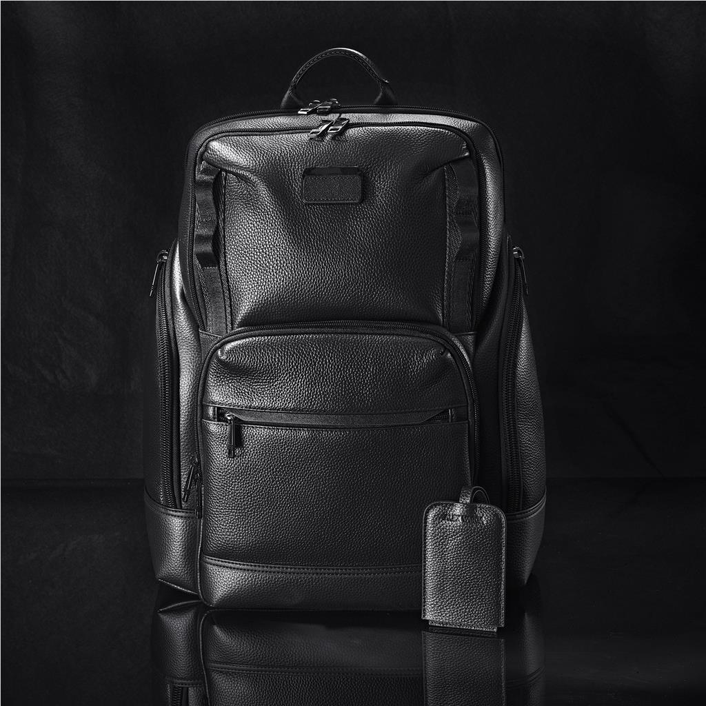 GP-AV-73-B_LIFESTYLE-NO-LOGO